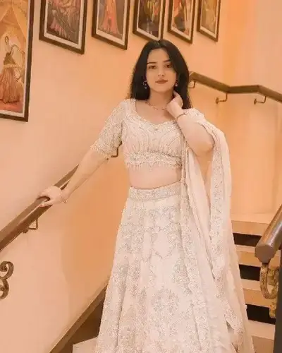 Escort Service In Dunda